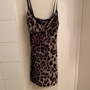 Stretchy Leopard Top XS